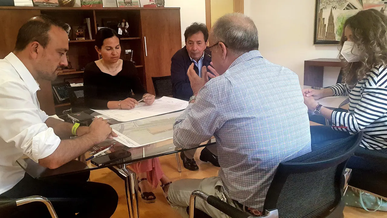 Reuni&oacute;n para el PSIR de La Hilera