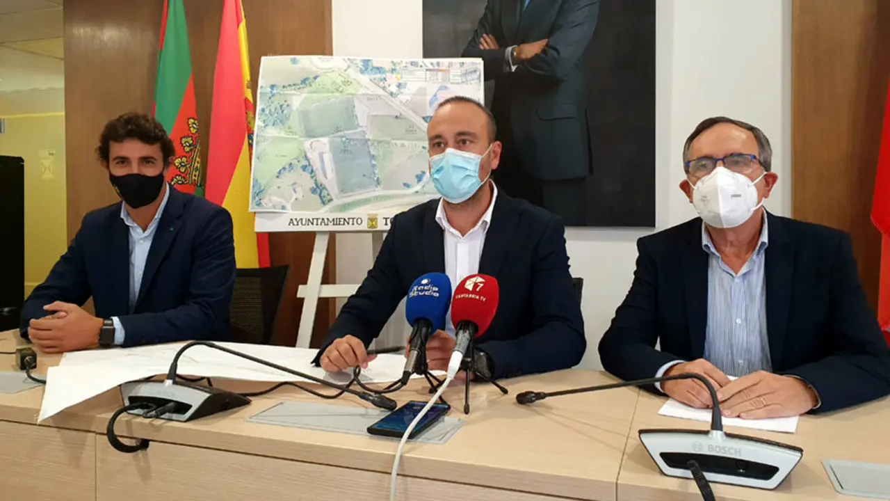 Rueda de prensa de presentación de las piscinas de verano