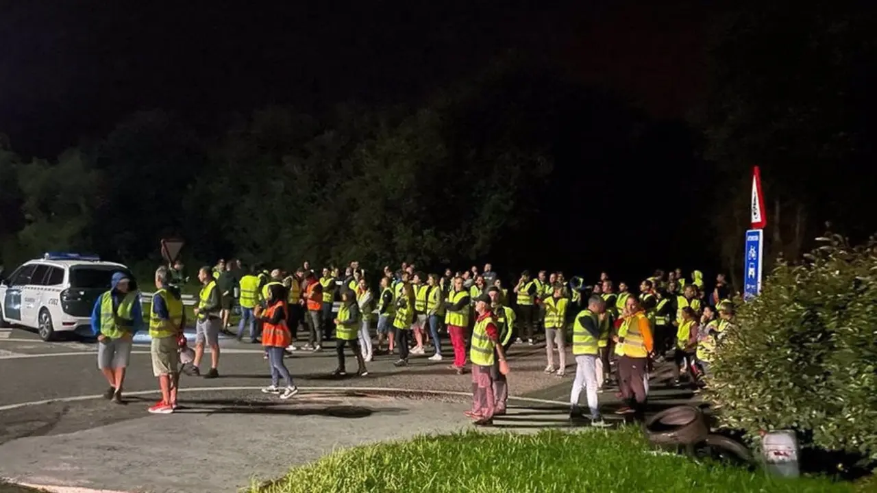 Piquete en Alumnios Ampuero