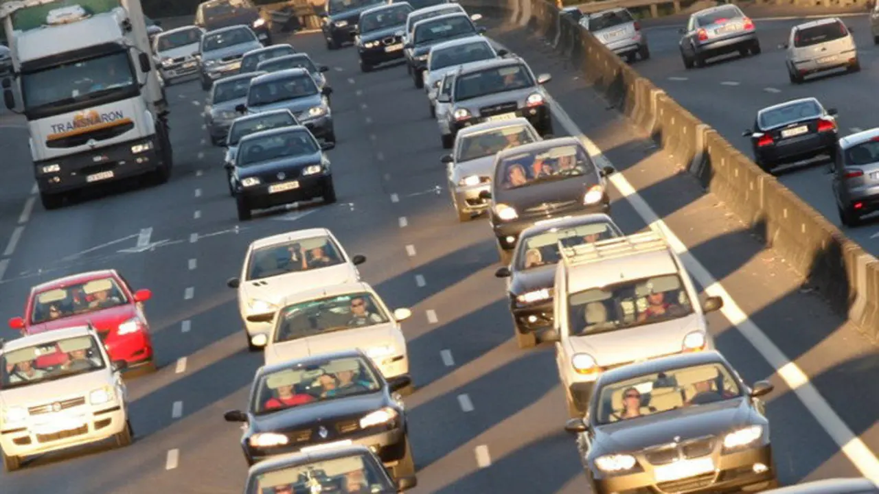 Las vías con más desplazamientos serán la A-8, la A-67, la S-10 y la S-30