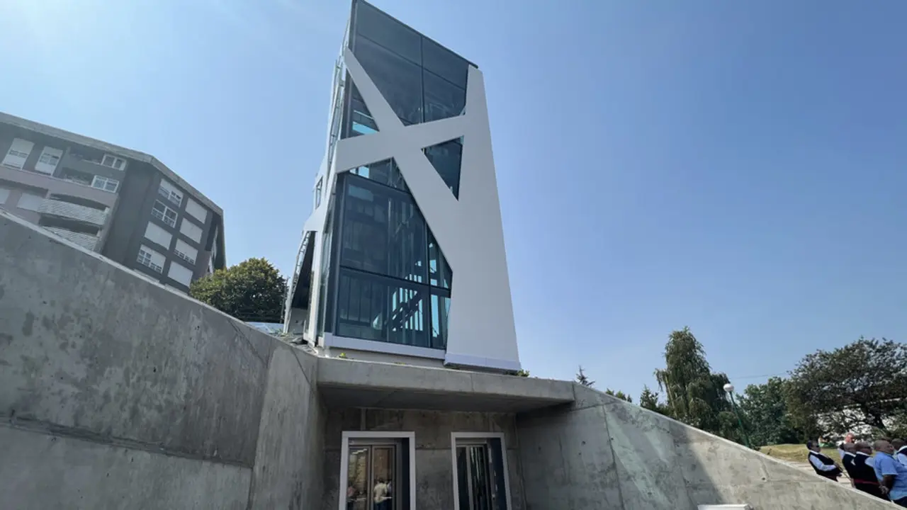 Ascensor de Nueva Ciudad, en Torrelavega