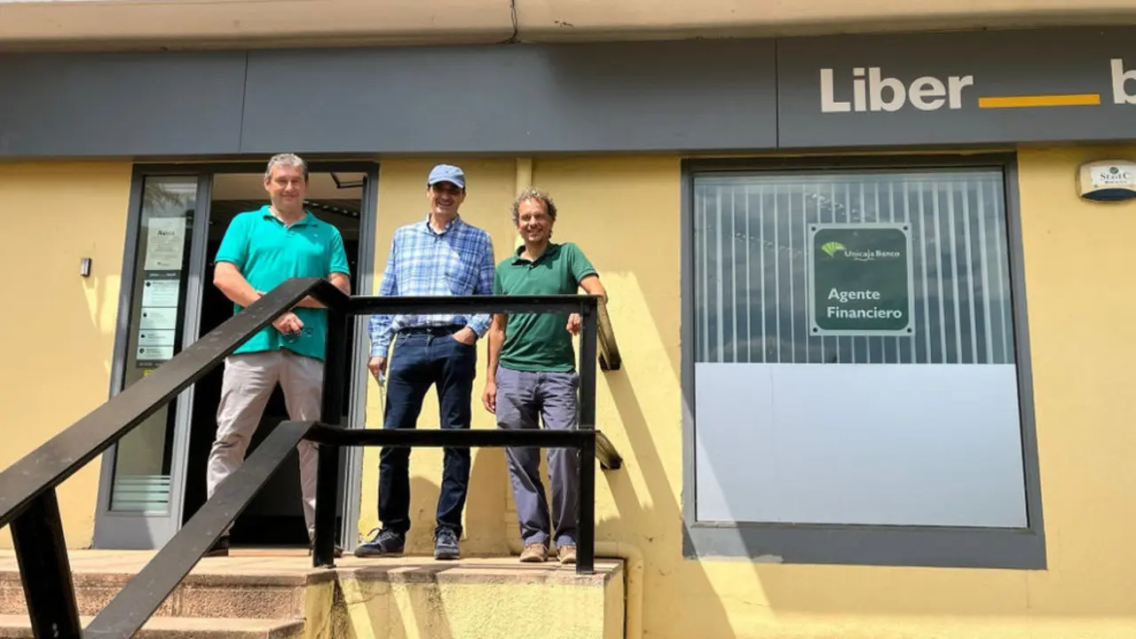 Oficina bancaria de Unicaja en Alfoz de Lloredo