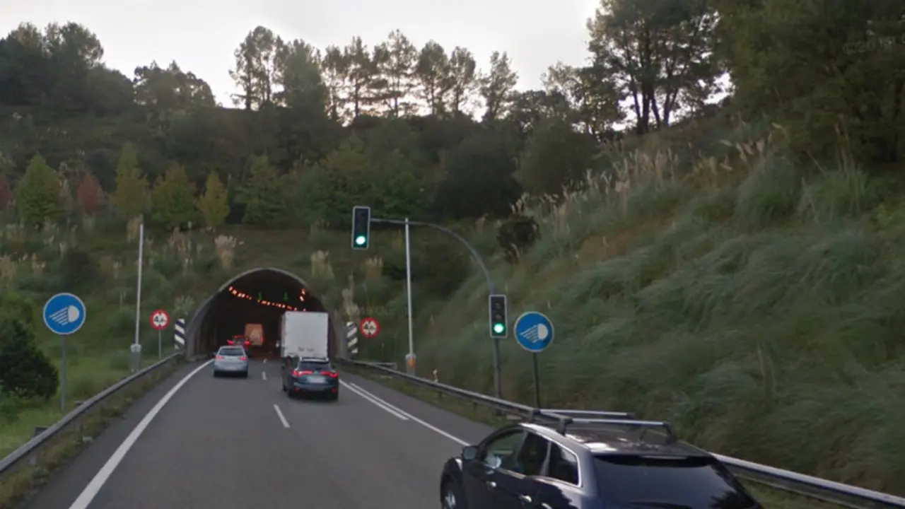 Túnel de la A-8 en Torrelavega | Foto- Google Maps