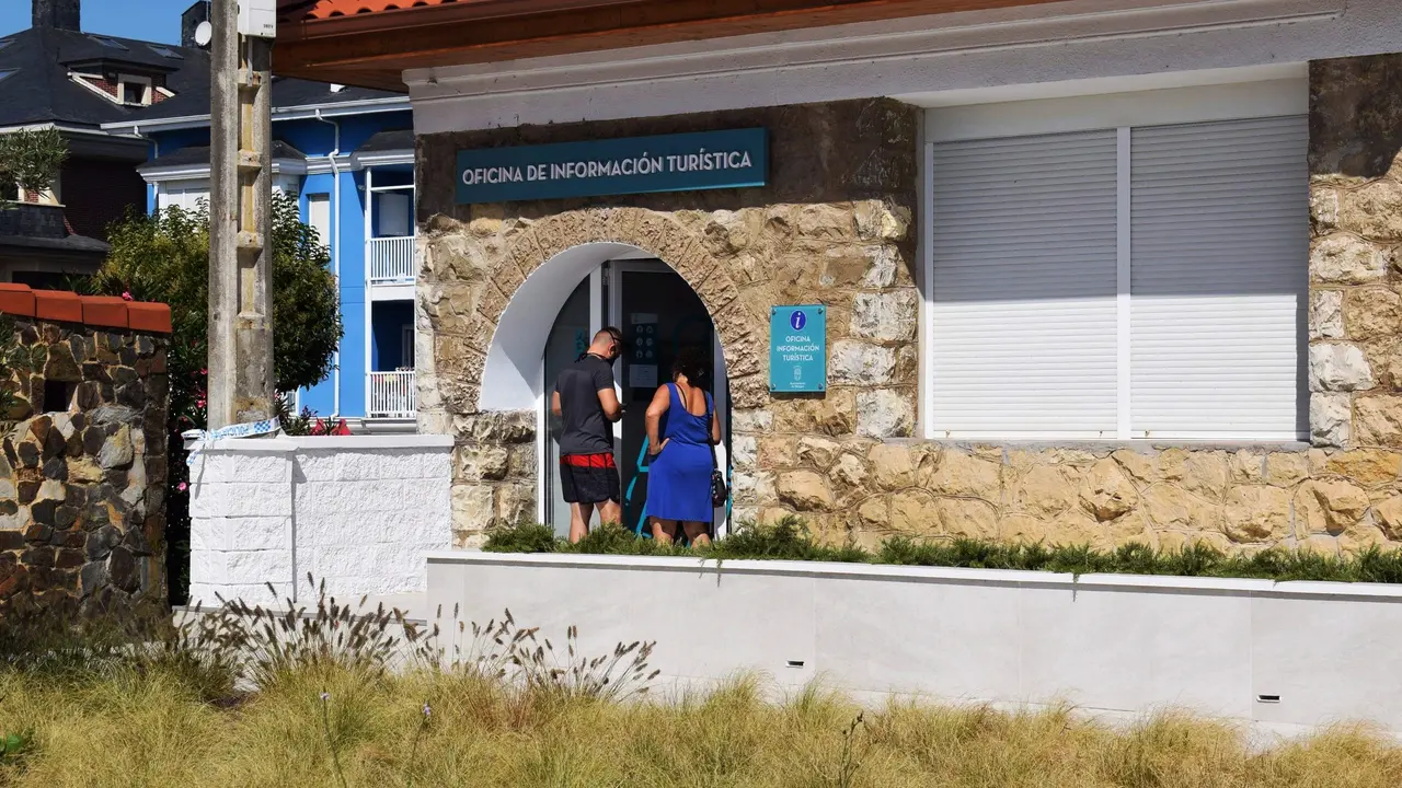 Archivo - Pi&eacute;lagos abre la oficina de turismo de Liencres hasta el 15 de septiembre