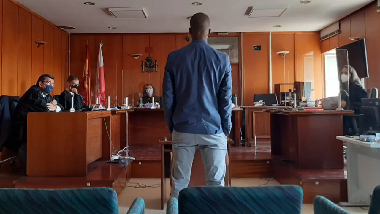 Acusado de abusar de una menor