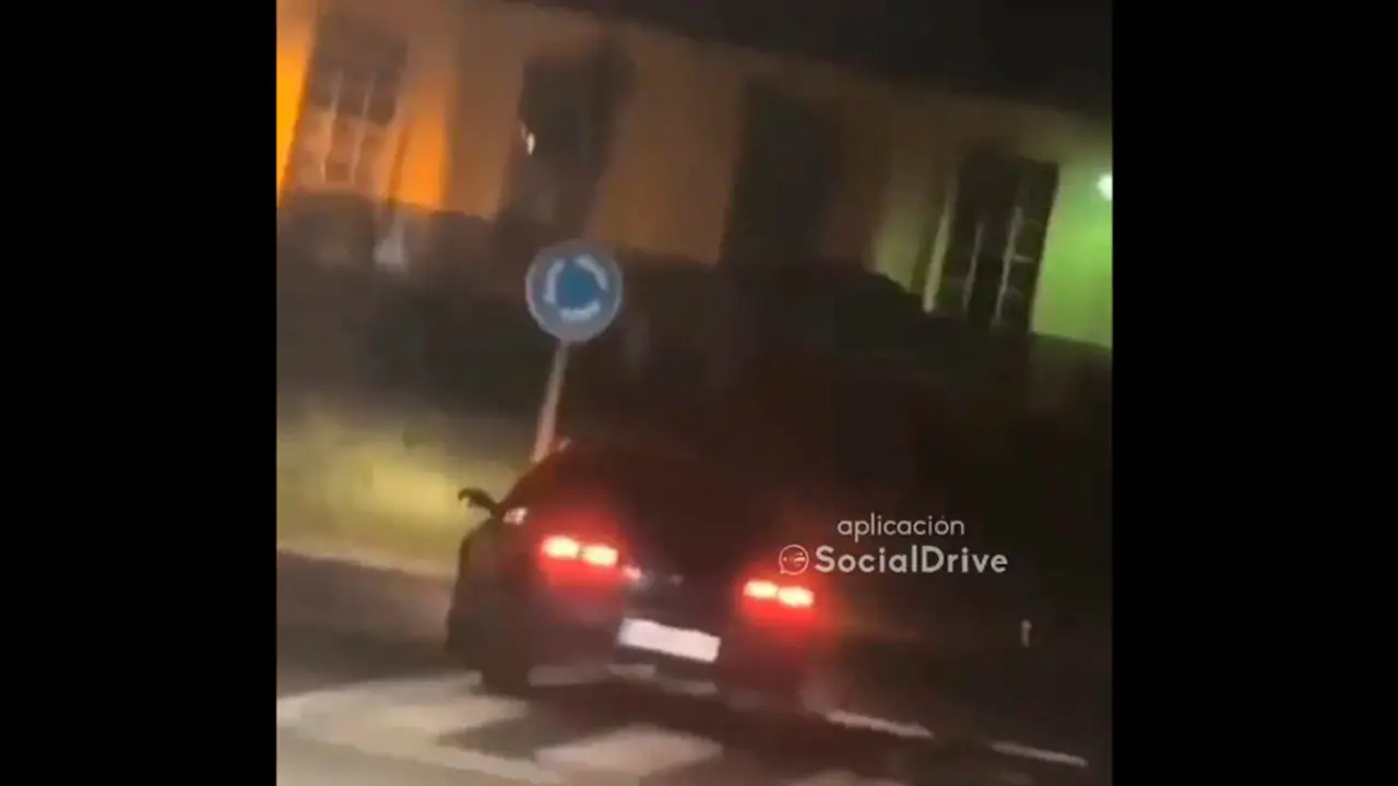 Conductor temerario | Foto- Twitter- SocialDrive