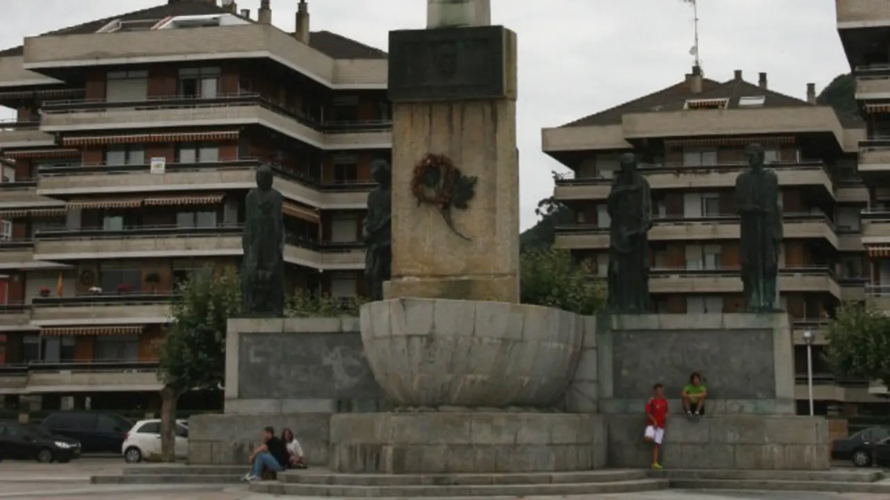 Monumento a Carrero Blanco en Santoña