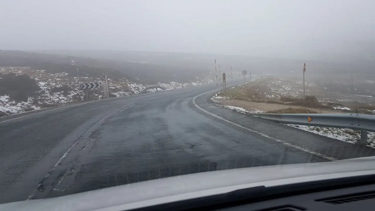 La nieve ha obligado a cerrar el Puerto de Lunada