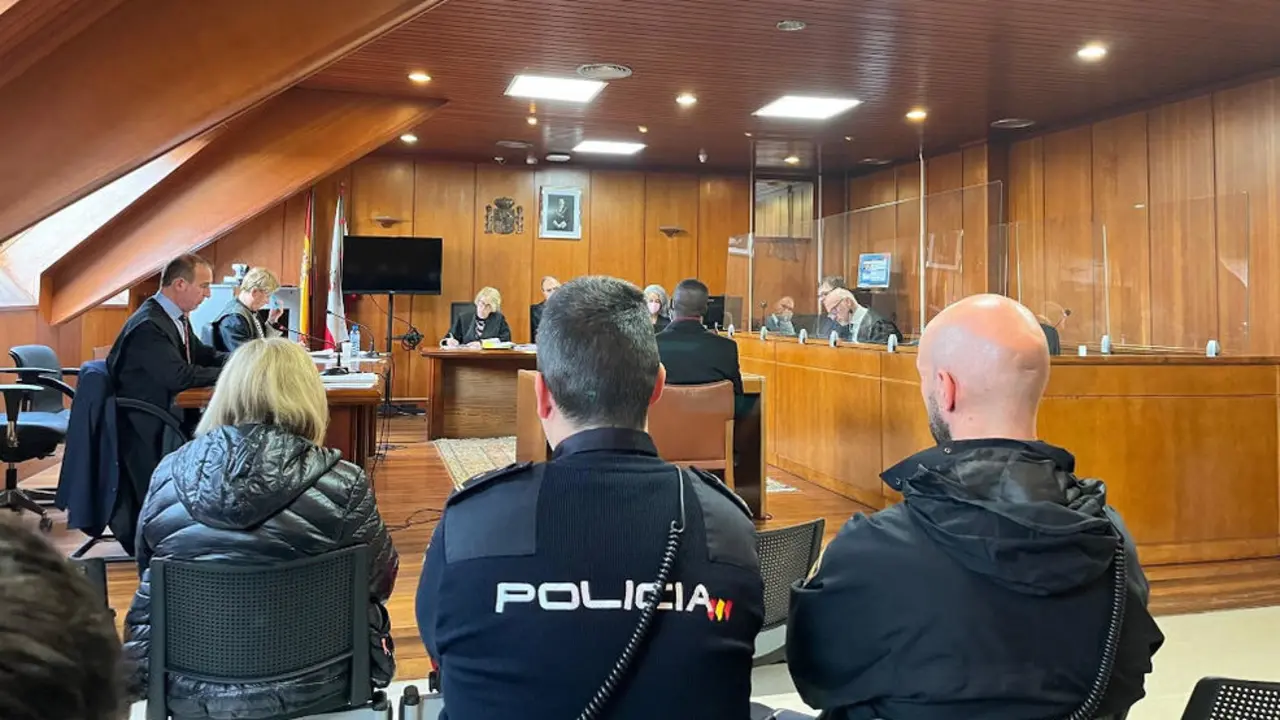 Juicio contra el acusado de violar a la hija de su pareja