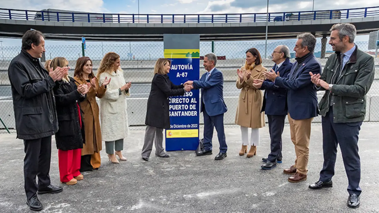 Inauguración del puerto