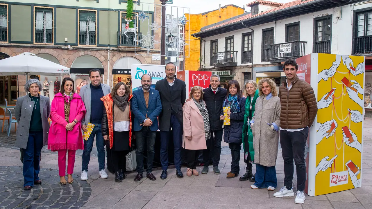 Inauguraci&oacute;n de la muestra de AMAT sobre los riesgos de algunas conductas en las redes sociales