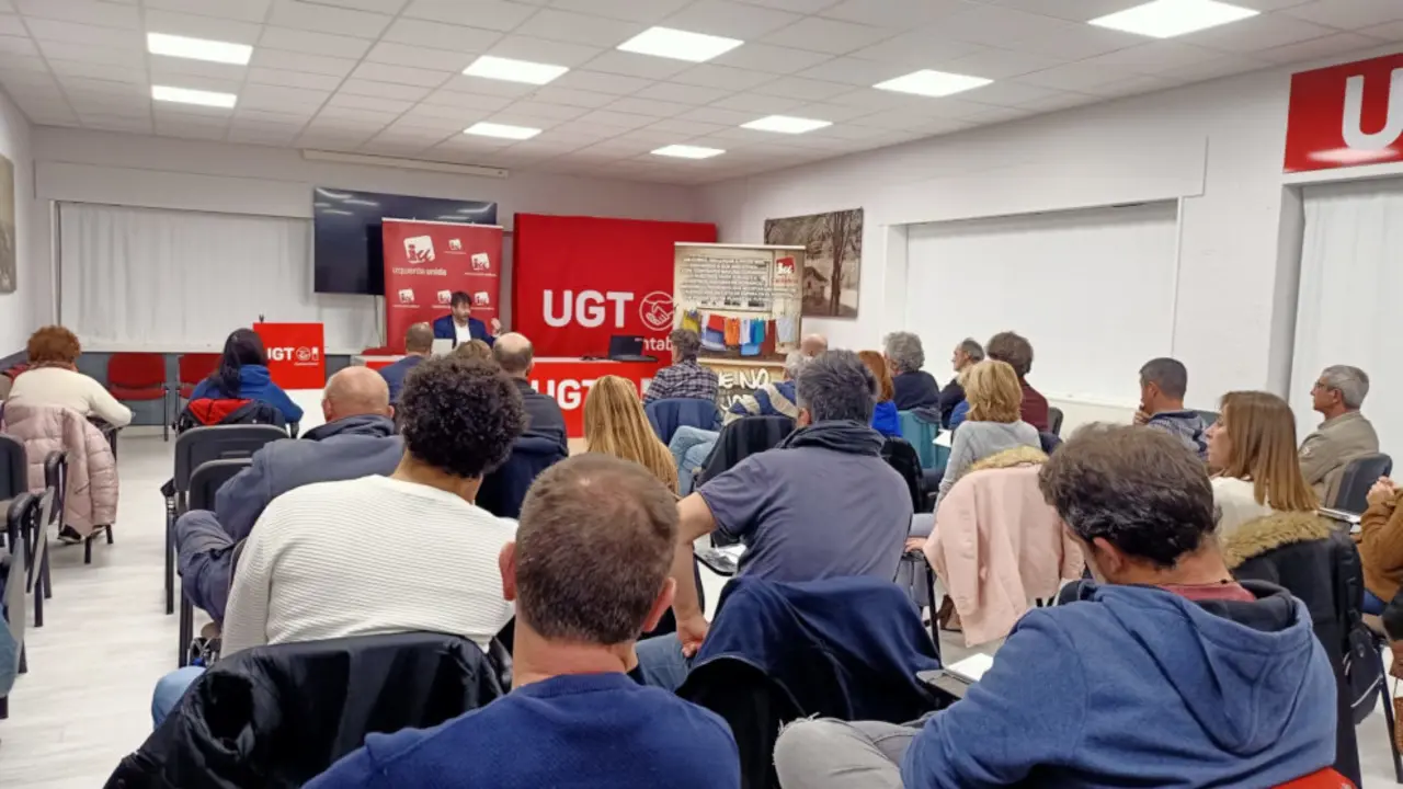 Encuentro municipalista de IU en Camargo el pasado 1 de diciembre