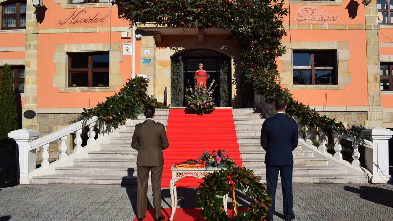 Homenaje de Pi&eacute;lagos a la Constituci&oacute;n