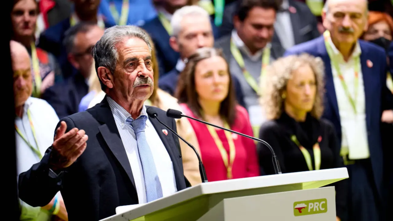 Miguel Ángel Revilla en una intervención