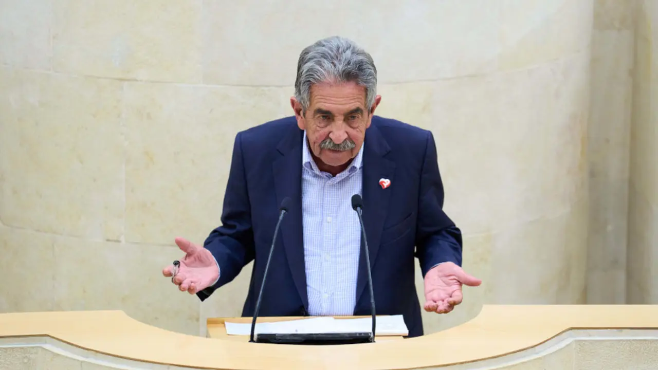 Miguel Ángel Revilla en el Parlamento