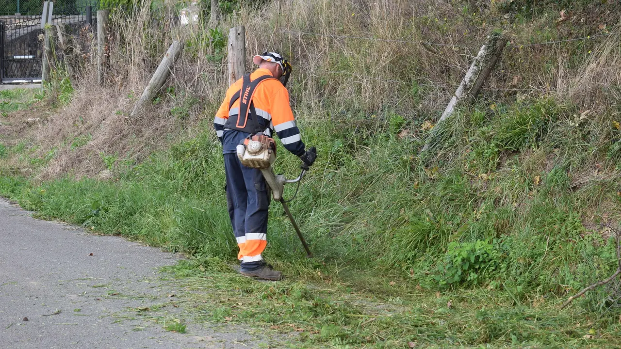 Trabajador contratado en Pi&eacute;lagos con cargo a la Orden de Corporaciones Locales del Gobierno