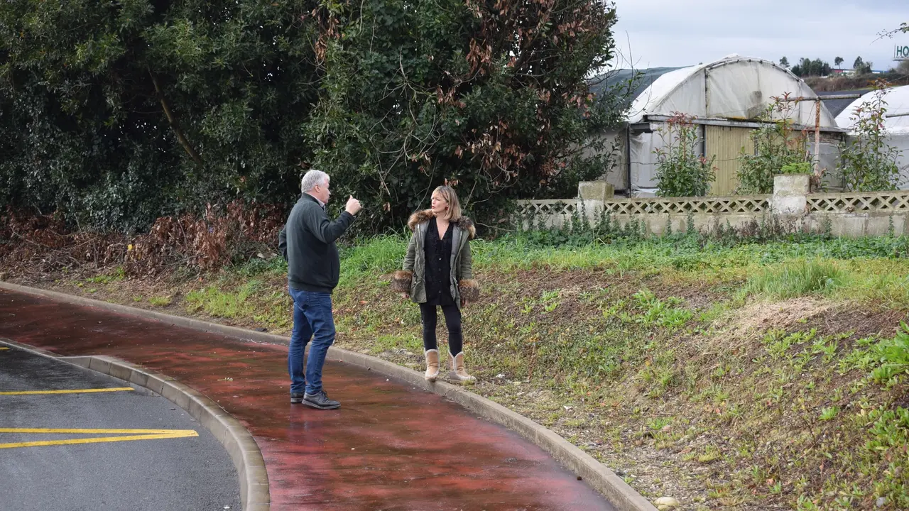 Visita a la parada del bus nocturno de Boo de Pi&eacute;lagos