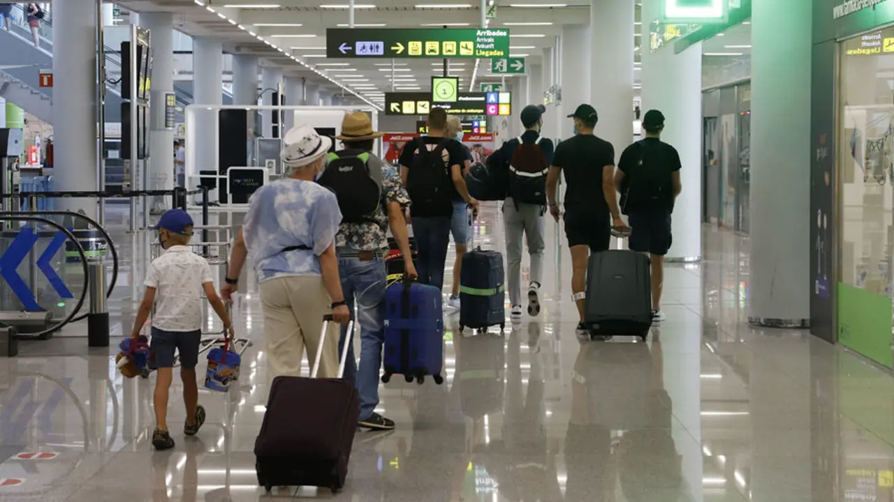 Pasajeros en el aeropuerto