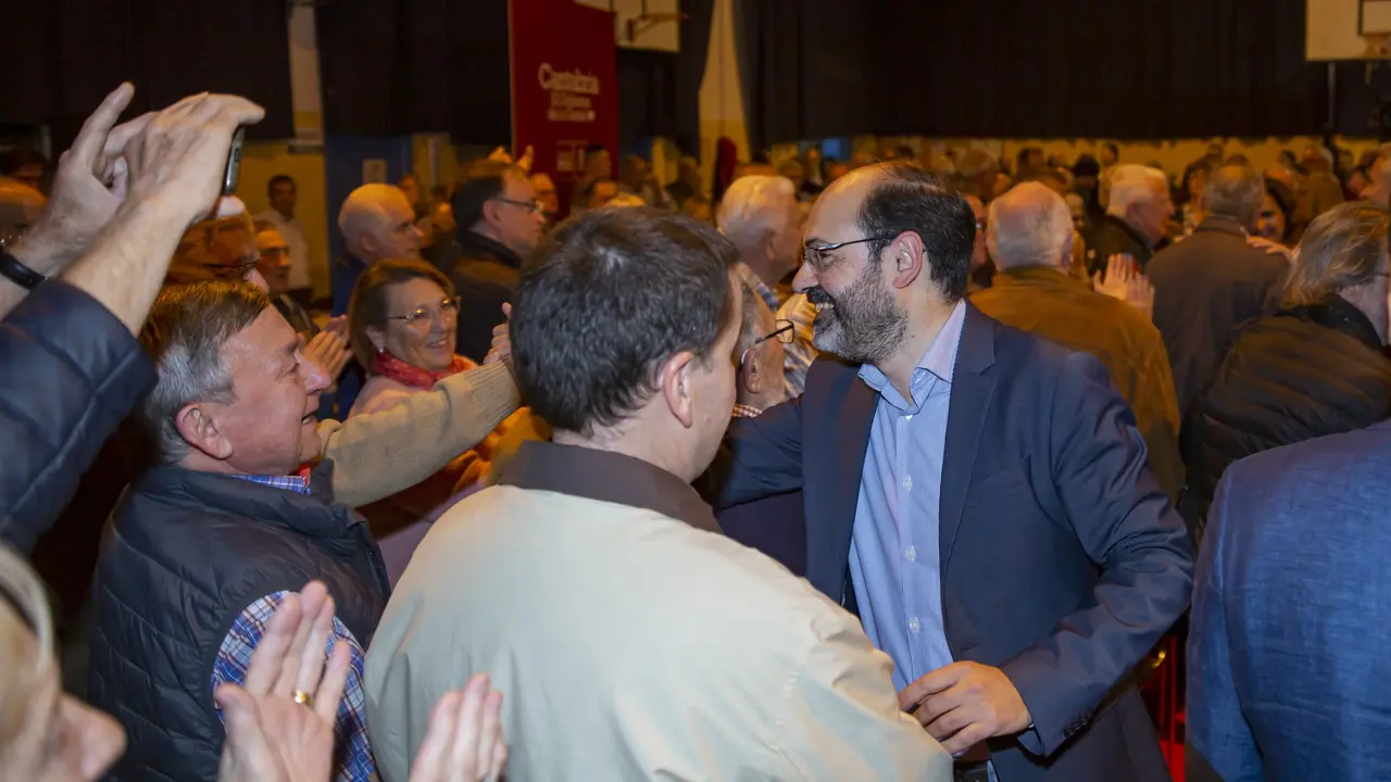 Jose Luis Urraca en un acto del PSOE en Torrelavega. Foto| Archivo