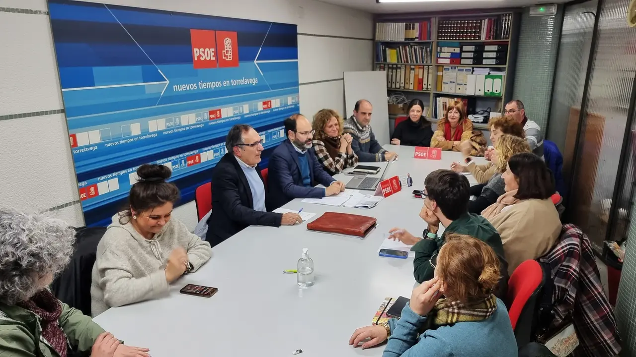 Reuni&oacute;n de la Comisi&oacute;n Ejecutiva Municipal del PSOE de Torrelavega