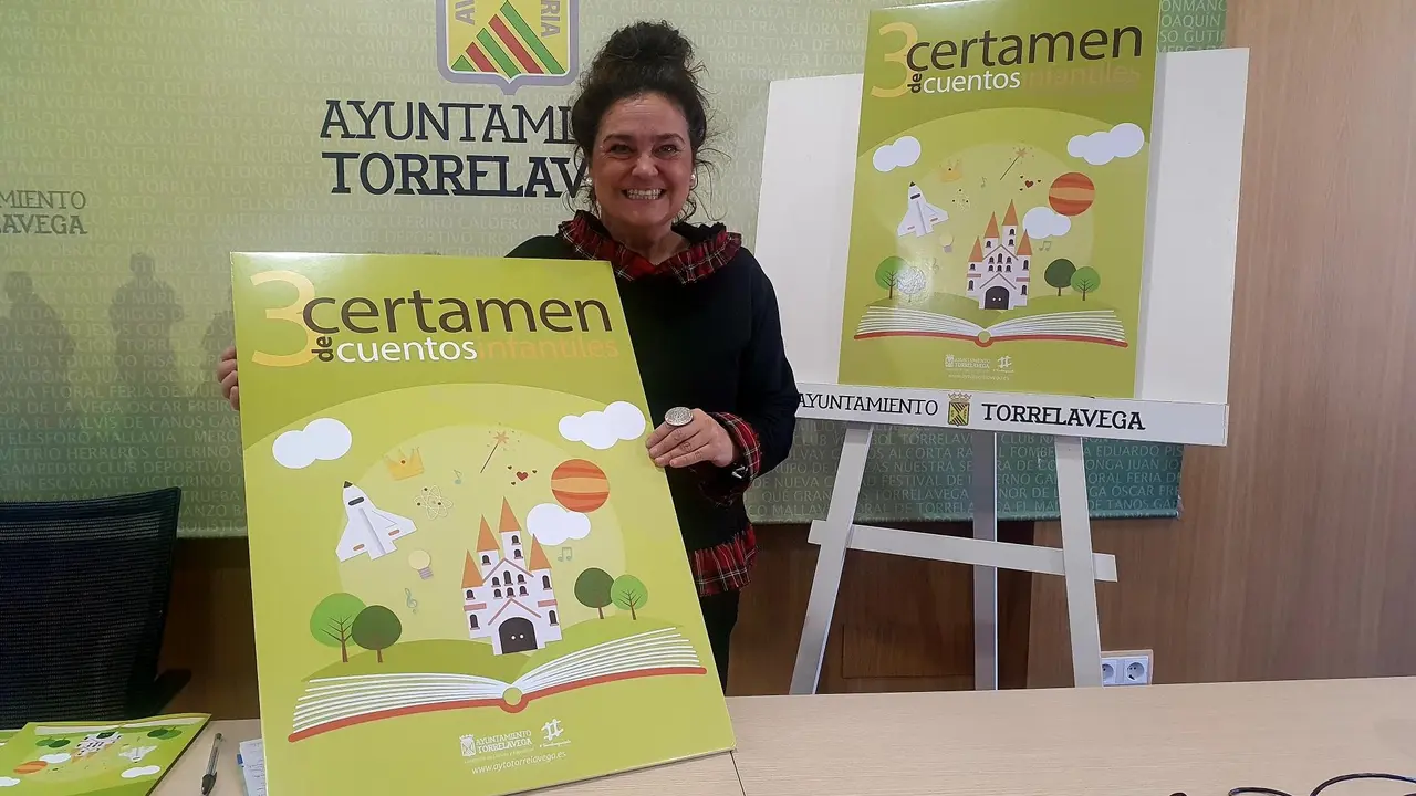 La concejala de Cultura, Esther V&eacute;lez, presenta el III Certamen de Cuentos Infantiles