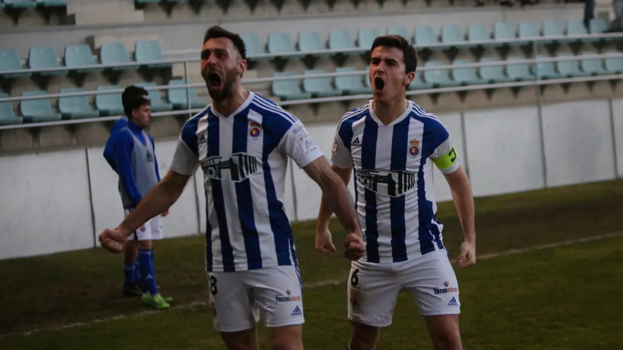Celebración del gol de la RS Gimnástica | Foto- Néstor Revuelta Zarzosa