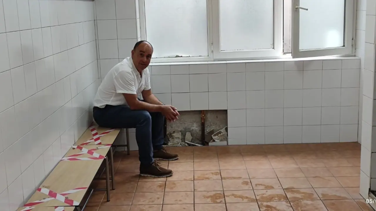 Julio Ricciardiello (Cs) en instalaciones del complejo deportivo &Oacute;scar Freire