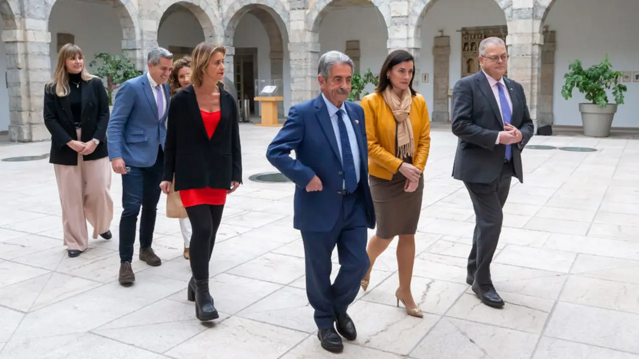 Acto 'Por un mundo digital inclusivo- innovación y tecnología para la igualdad de género', organizado por la Asociación de Empresarias de Cantabria en el Parlamento