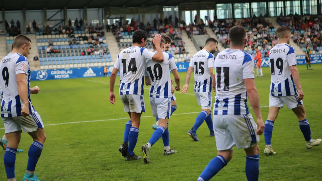 Celebración de un gol en El Malecón | Foto- Néstor Revuelta