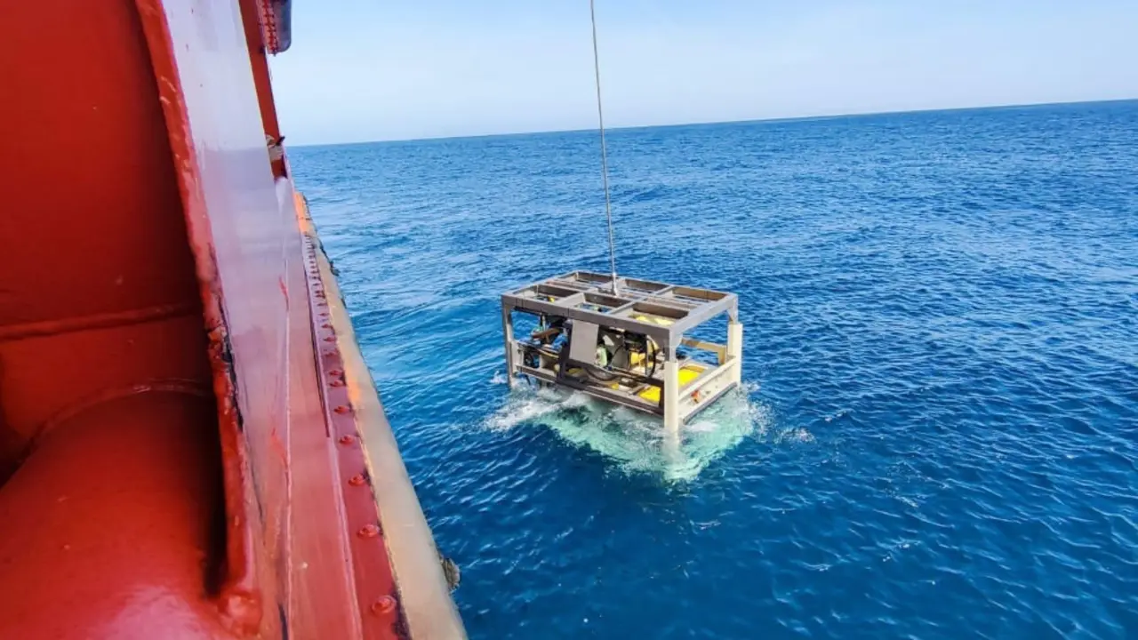 El robot Comanche de Salvamento Marítimo localiza el 'Vilaboa Uno'