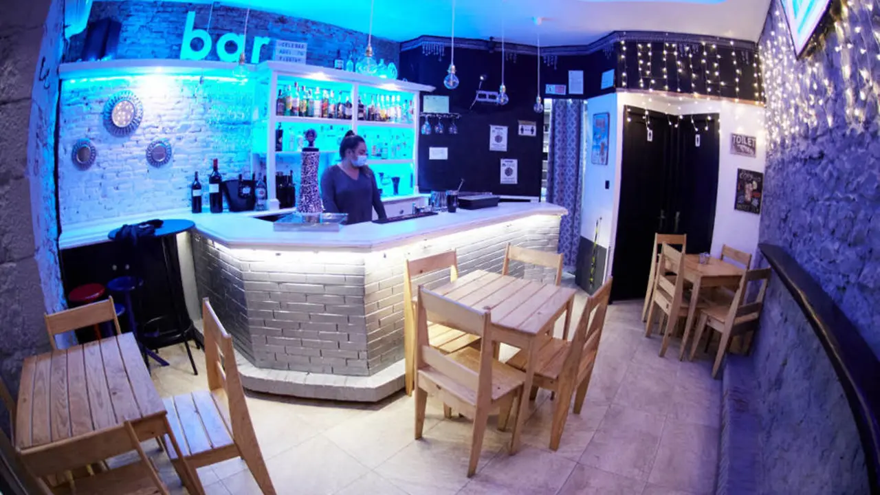 Un local de ocio nocturno, antes de su cierre en Santander