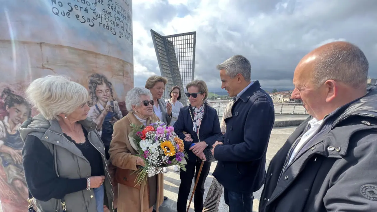 Pablo Zuloaga en un homenaje a las rederas