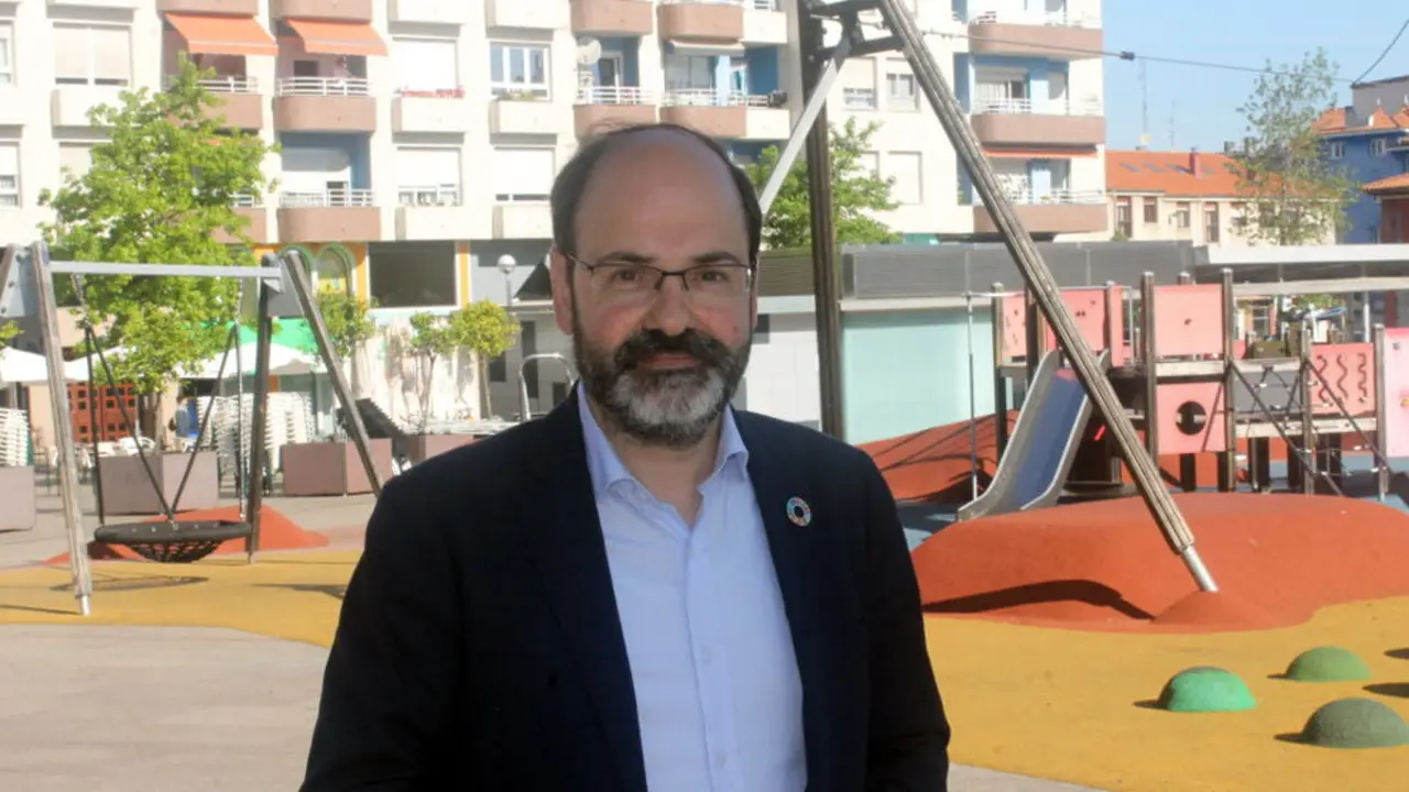  El candidato del PSOE de Torrelavega en las elecciones del 28M, José Luis Urraca | Foto- edc