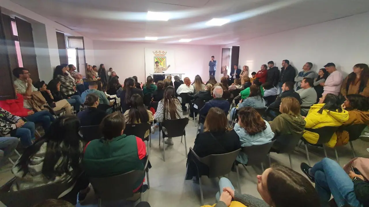 Reunión de la Liga de Peñas 39300