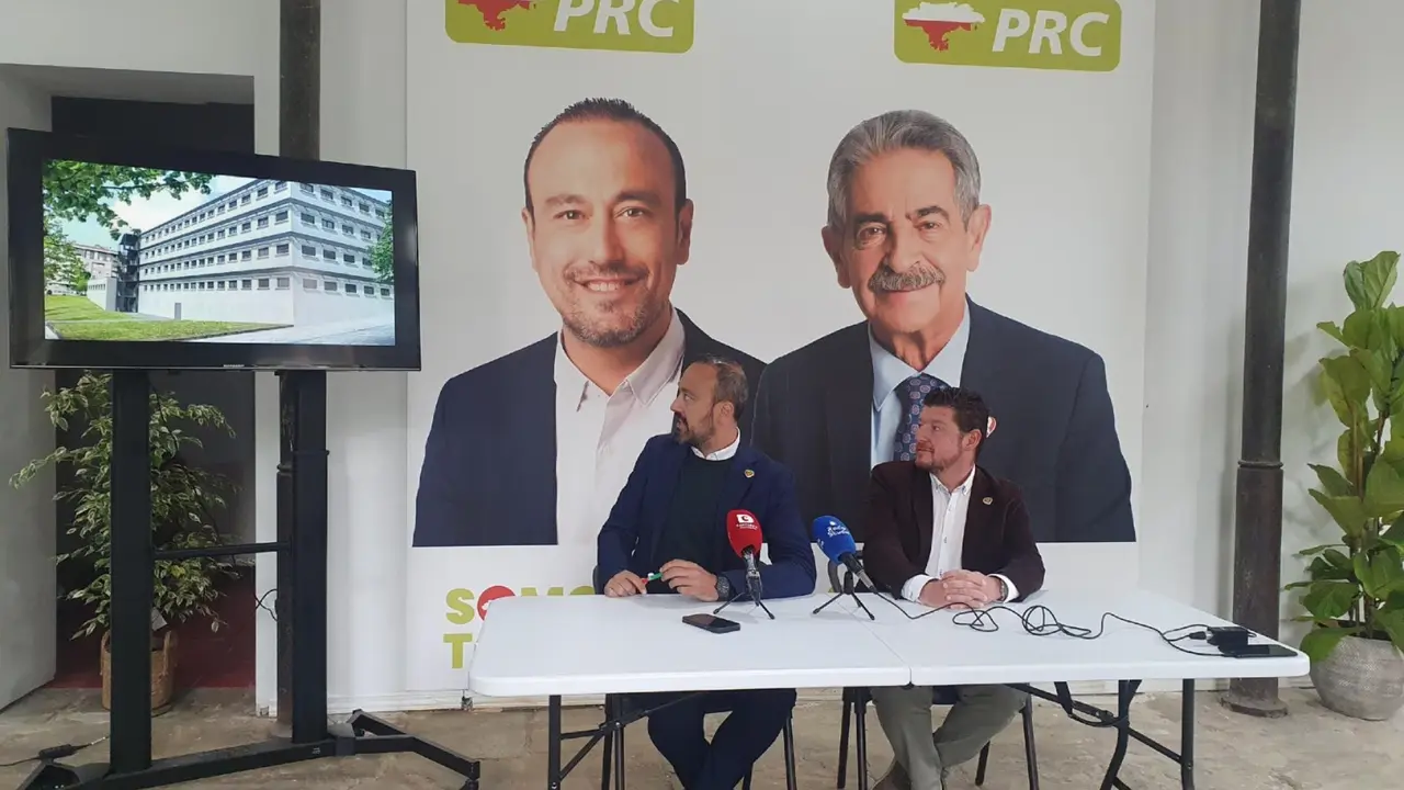 Rueda de prensa del alcalde y candidato a la reelecci&oacute;n, Javier L&oacute;pez Estrada, y del n&uacute;mero 3 en la candidatura, Jes&uacute;s S&aacute;nchez