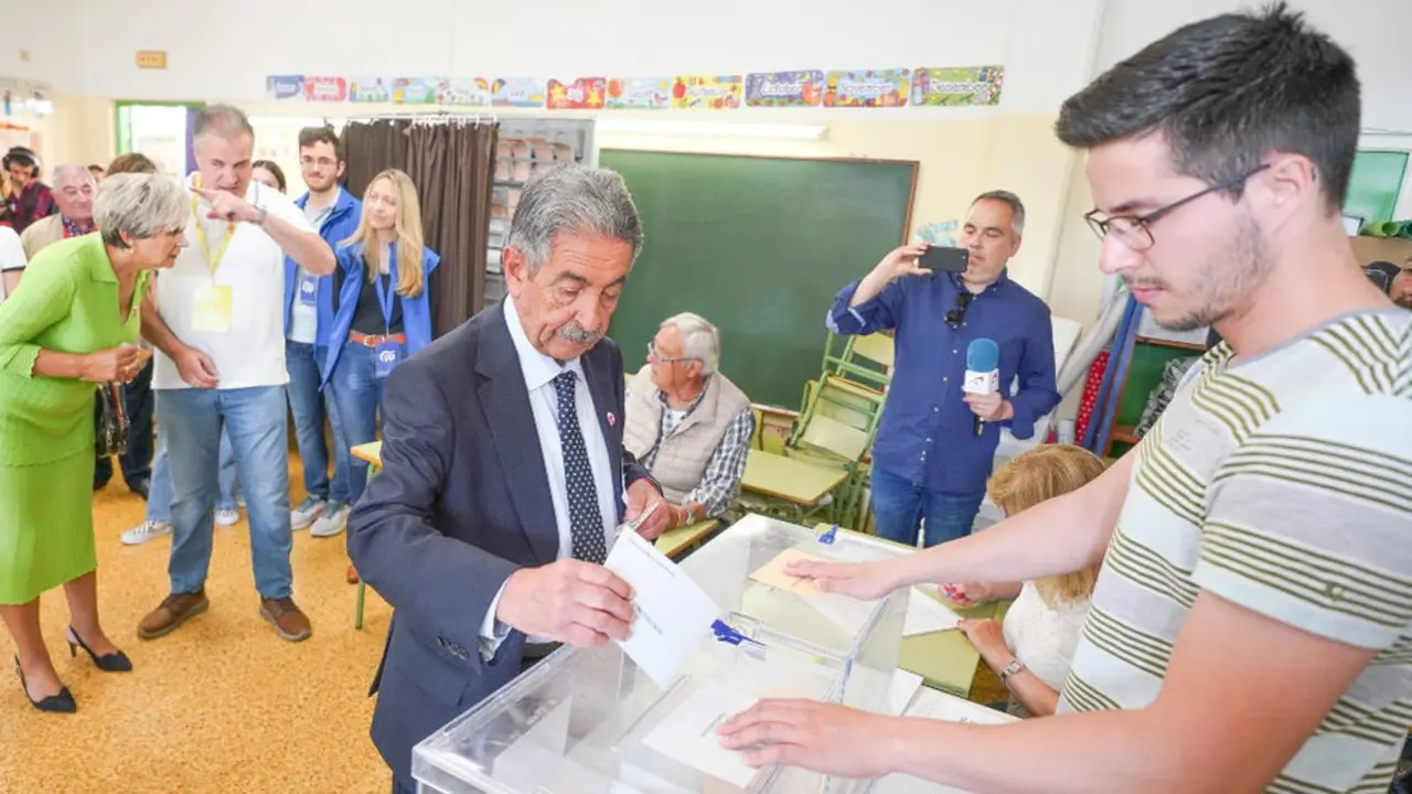 El presidente de Cantabria y candidato a la reelección por el PRC, Miguel Ángel Revilla