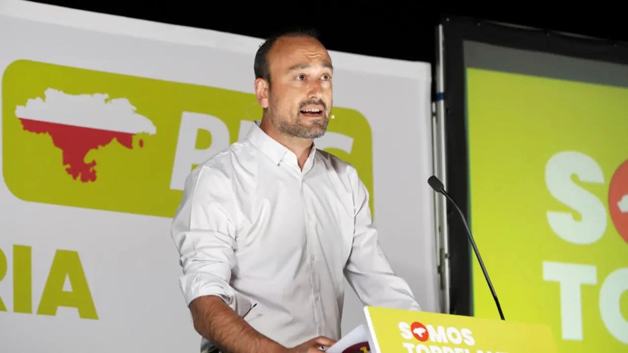 Imagen de López Estrada en su presentación