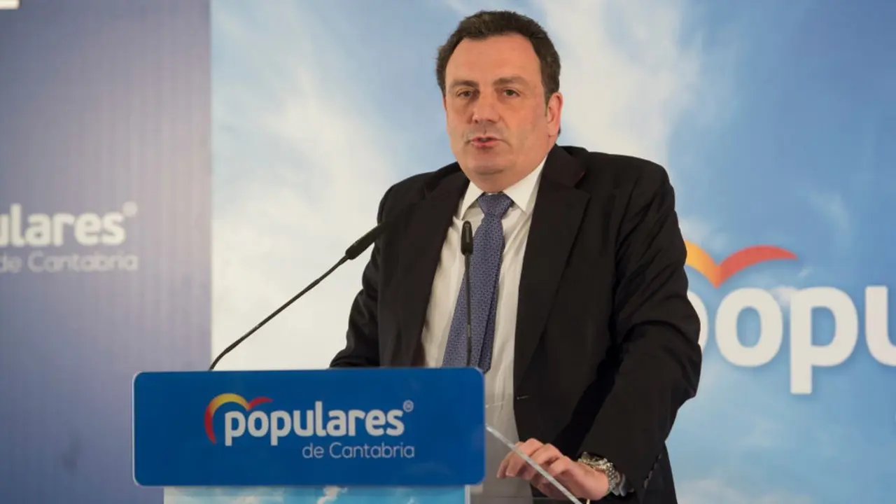 El senador del PP por Cantabria, F&eacute;lix de las Cuevas