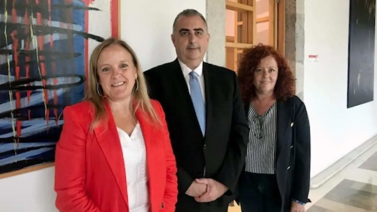 Isabel Urrutia, Roberto Media y Tamara Gonz&aacute;lez