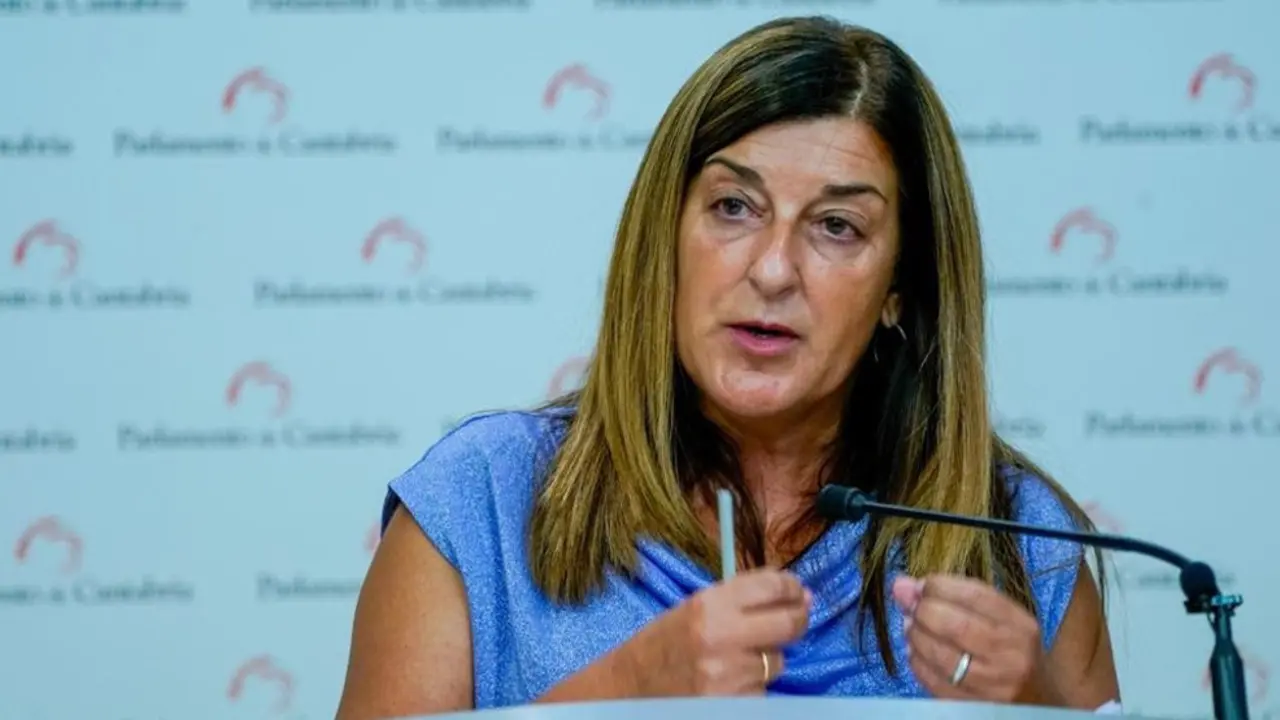 La presidenta de Cantabria, Mar&iacute;a Jos&eacute; S&aacute;enz de Buruaga