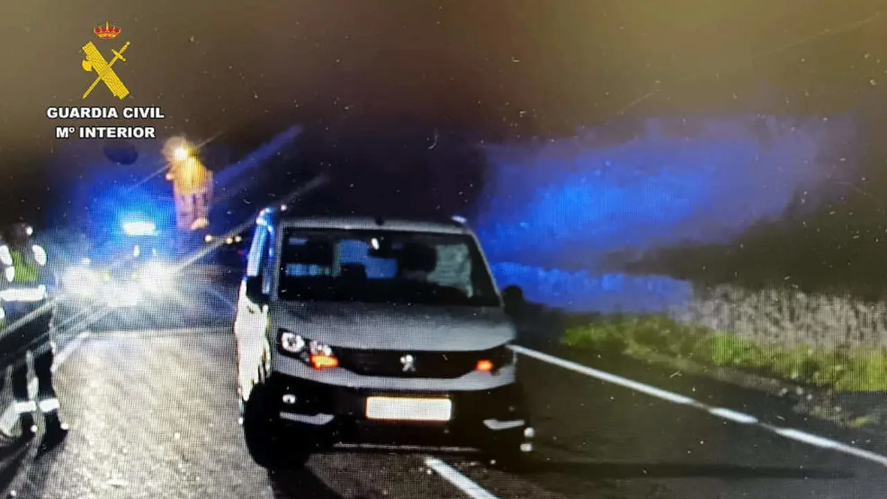 Investigado un conductor por abandonar su coche tras un accidente y dar positivo en alcohol y drogas