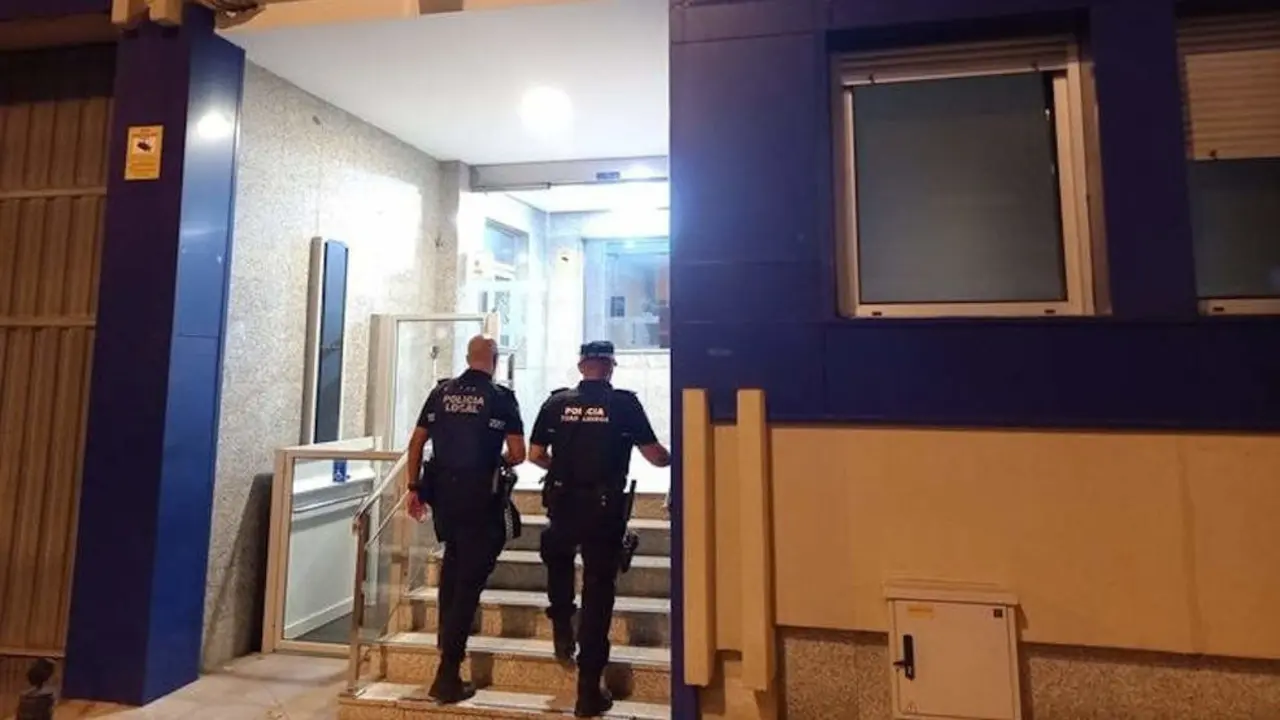 Polic&iacute;a Nacional de Torrelavega