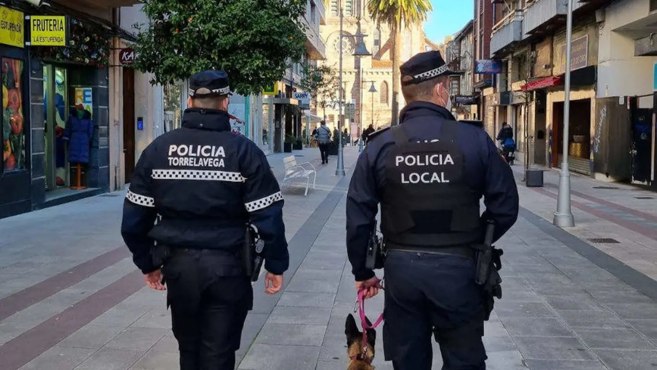 Polic&iacute;as en Torrelavega