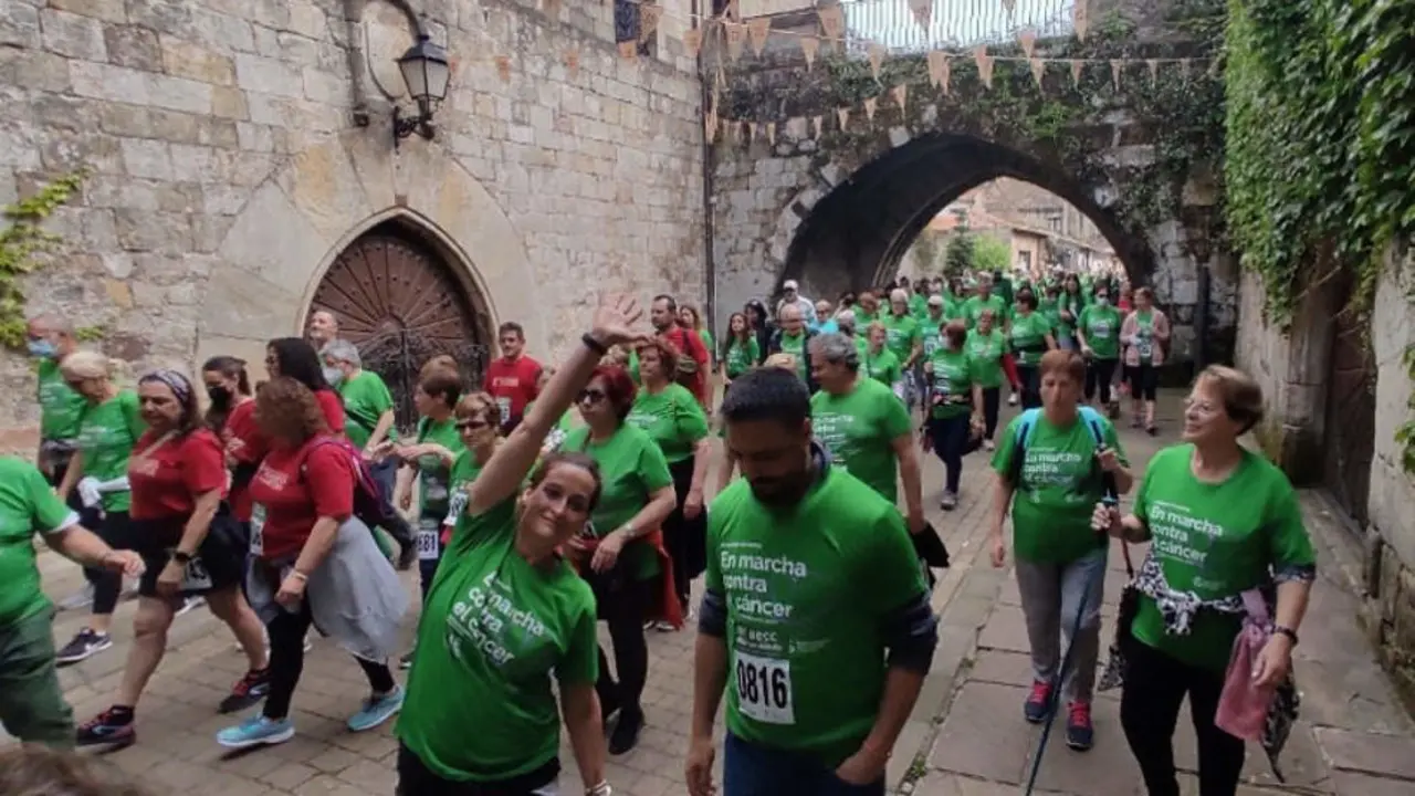Macha solidaria contra el c&aacute;ncer en Cartes