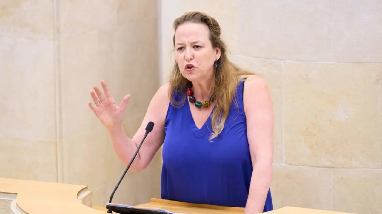 La portavoz de Vox en el Parlamento de Cantabria, Leticia D&iacute;az