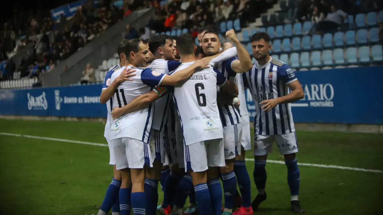 Celebraci&oacute;n del tanto de la RSGT | Foto- N&eacute;stor Revuelta Zarzosa