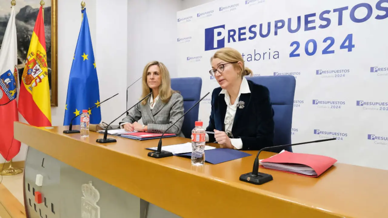 La consejera de Cultura, Turismo y Deporte, Eva Guillermina Fern&aacute;ndez, informa de los presupuestos de su departamento para 2024