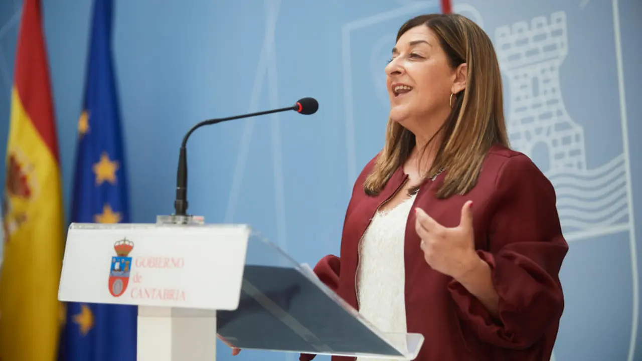 La presidenta del Gobierno, Mar&iacute;a Jos&eacute; S&aacute;enz de Buruaga (PP)