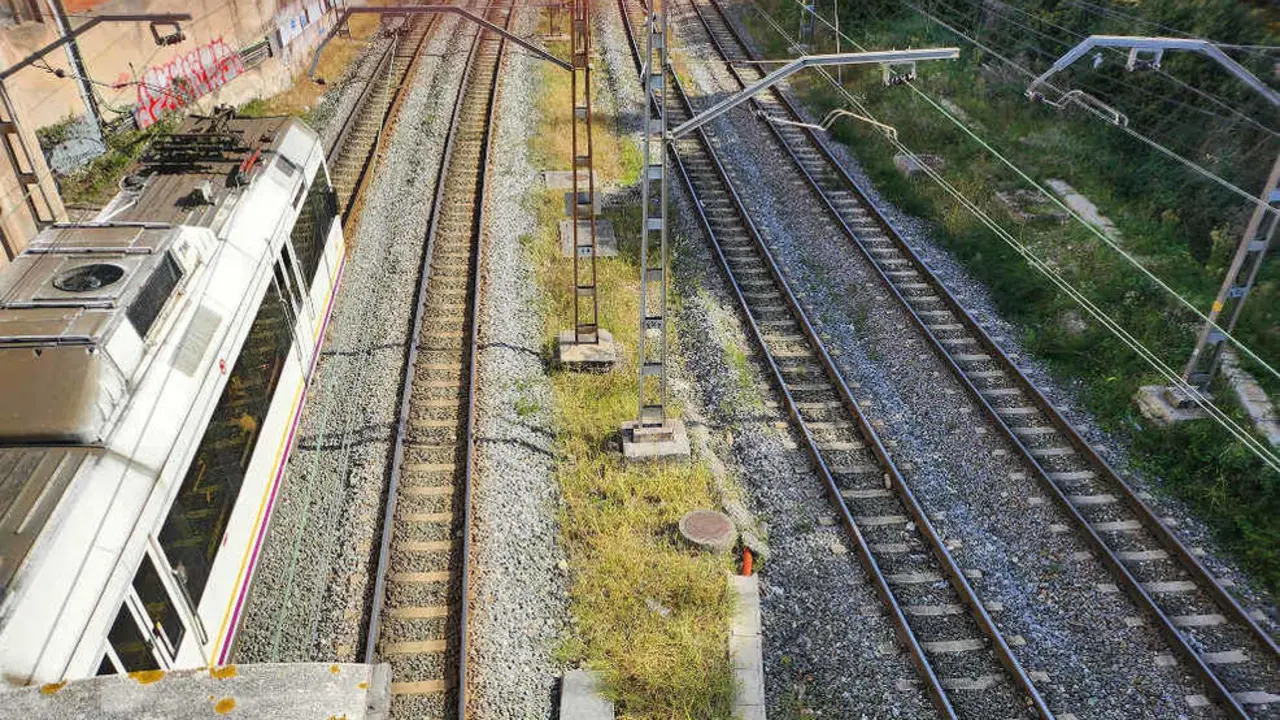 Zona del apeadero de Cazo&ntilde;a