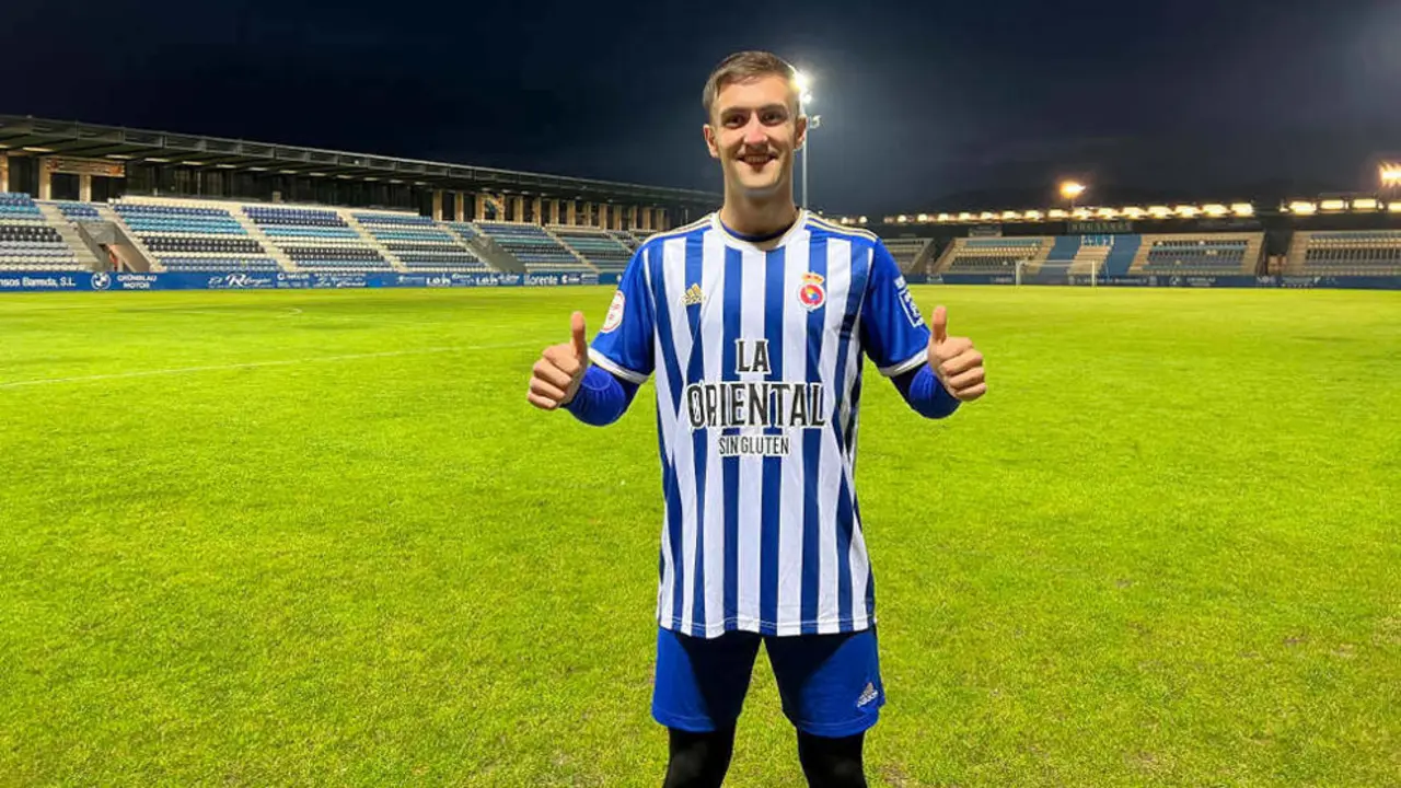 Chus Ruiz ya es jugador de la RS Gimn&aacute;stica